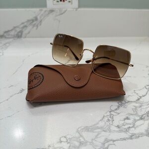 Ray-Ban Gold uniquely square Sunglasses with Brown Gradient Lenses